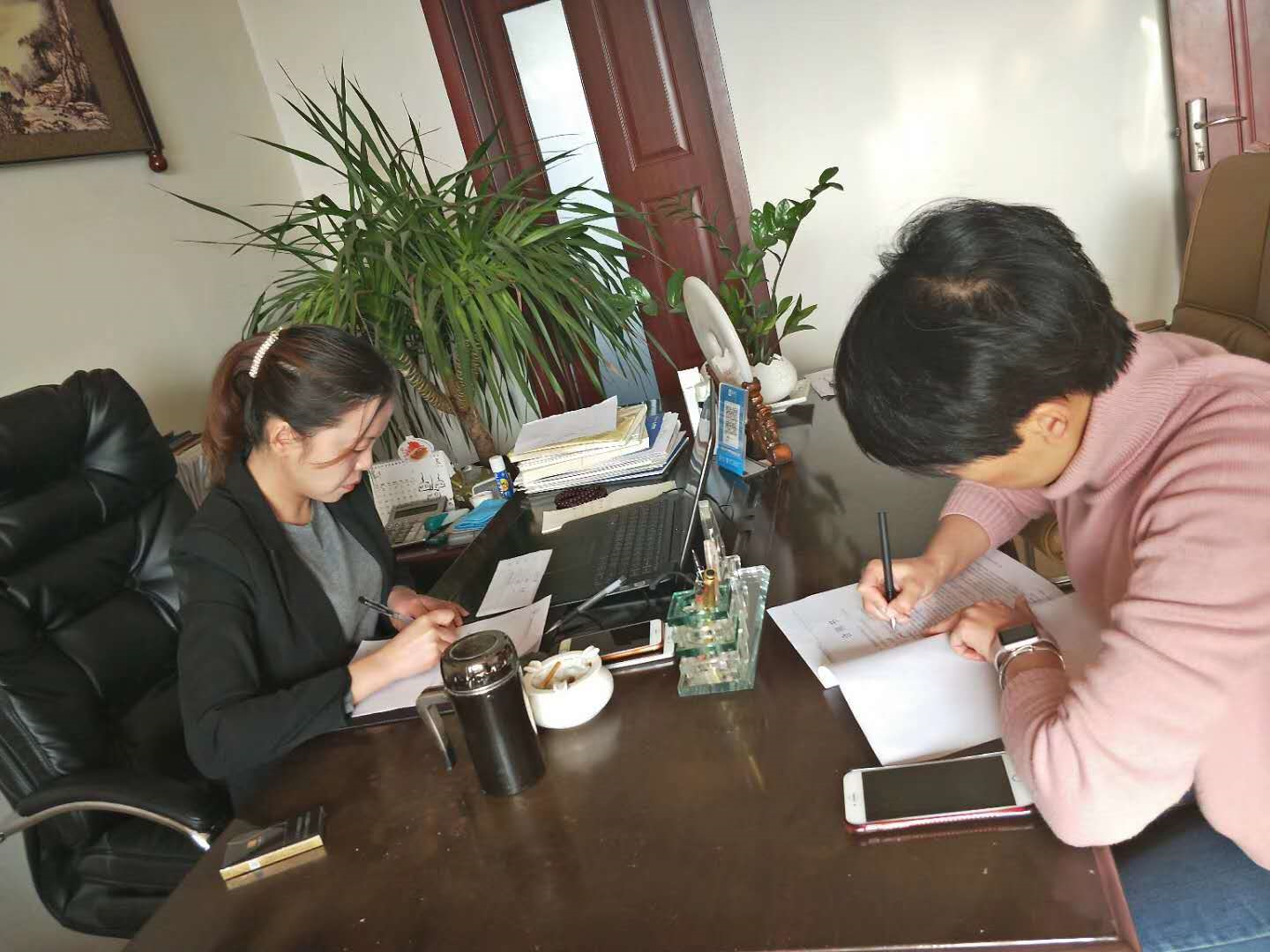 祝賀山西省晉中市陳女士簽約俏南湖國際餐飲連鎖旗下品牌《五谷雜糧魚粉》